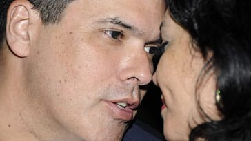 El Director de Prensa Latina tiene un ataque de tarro inmenso