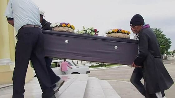 Muy cara la nueva tarifa para entierros en Cuba